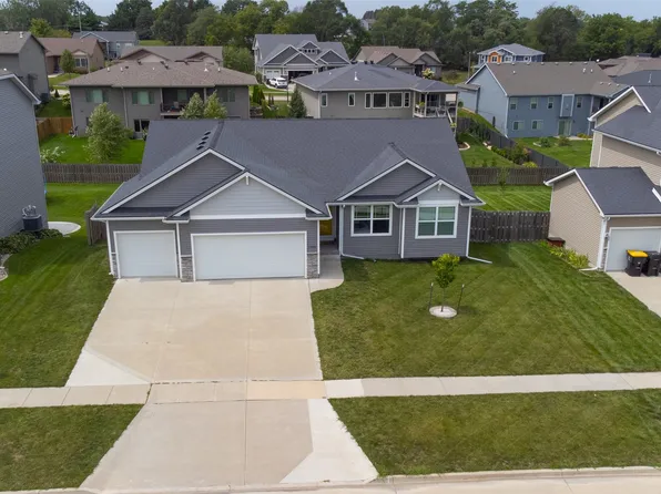 1342 S 6th St, Adel, IA 50003