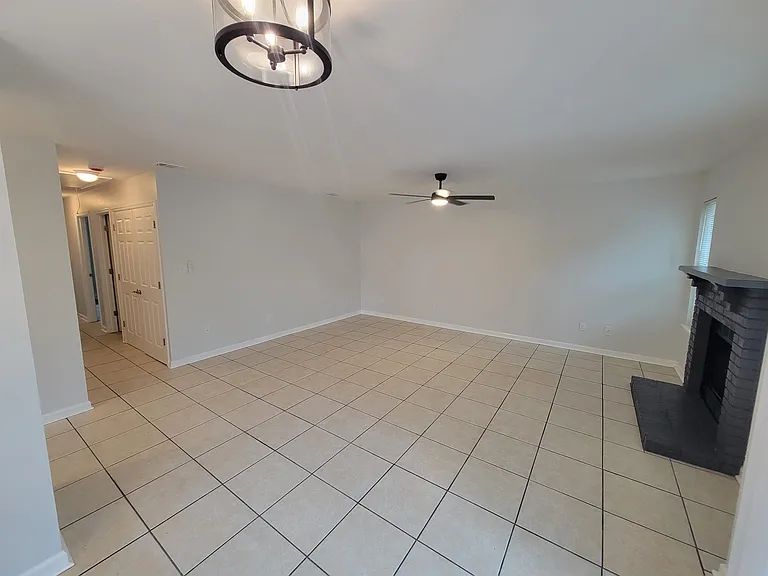 1596 Misty Garden Way — Photo 4