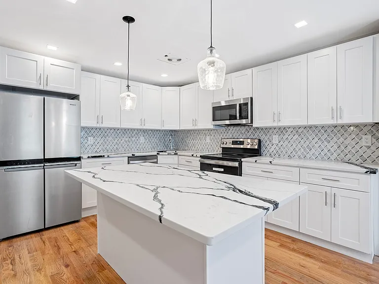 1253 Saint Marks Ave #1 — Photo 6
