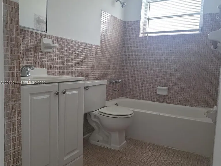 1610 Liberty St #1 — Photo 18