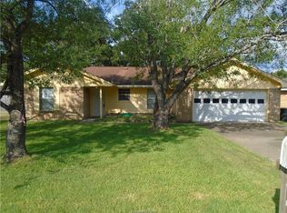 2807 Henry Ct, College Station, TX 77845