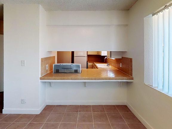 2nd image of 4405 N Dante Ave