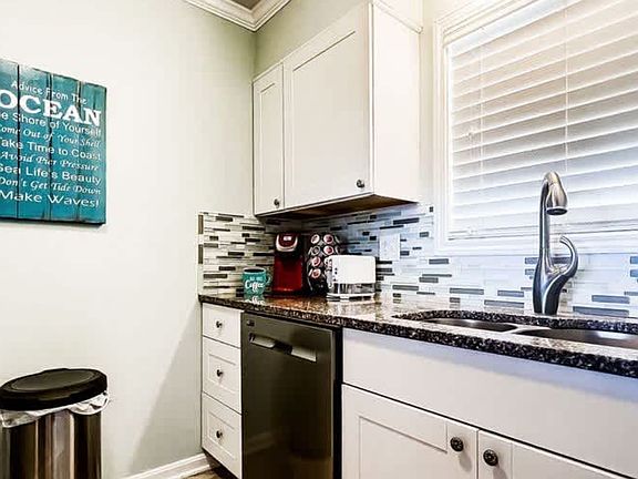 2nd image of 302 Canal Dr Unit 17