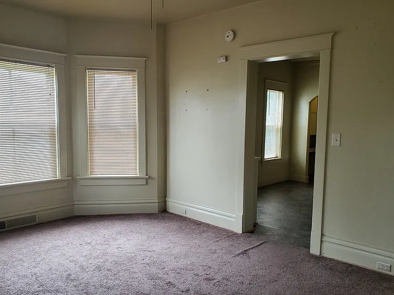 802 S 1st Ave — Photo 13