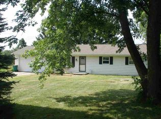 5325 Stark Rd, Sun Prairie, WI 53590