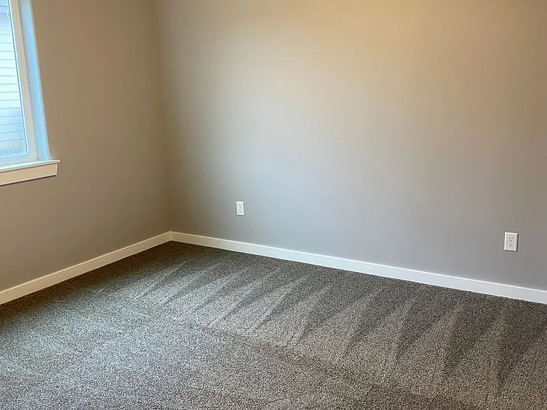 1330 W Bonneville St — Photo 8