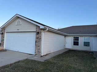 642 Lamont Dr, Lincoln, NE 68528