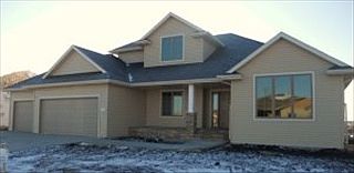 1st image of 405 35th Ave E