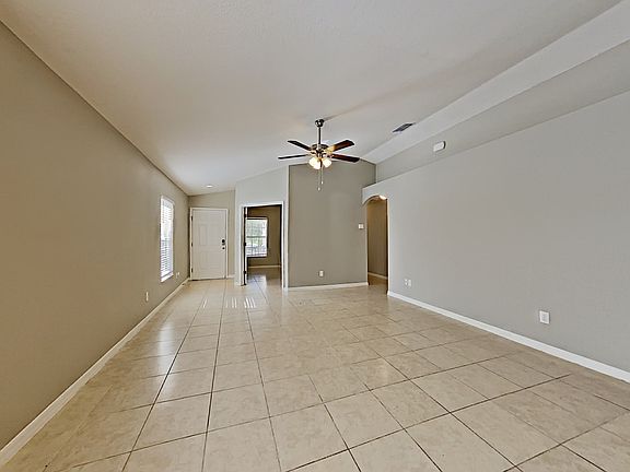 3rd image of 18005 Cypress Bay Pkwy