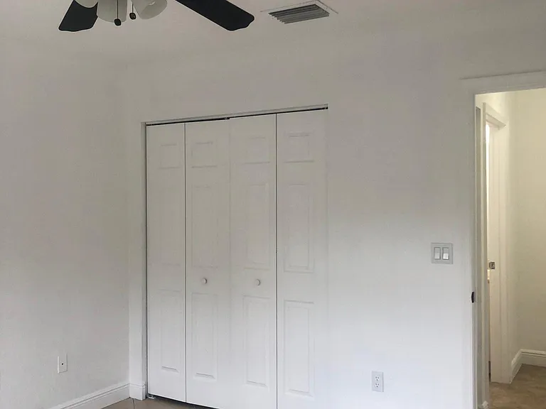 2nd Bedroom, closet