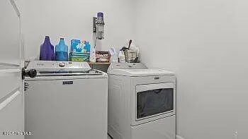 203 Holmes Point Ct — Photo 34