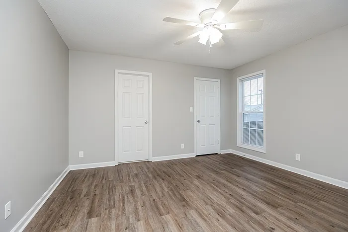 427 Sandburg Dr — Photo 8