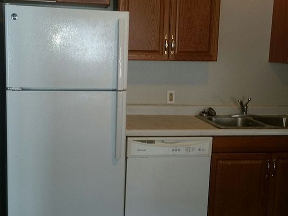 5th image of 3240 Nebraska St #3242