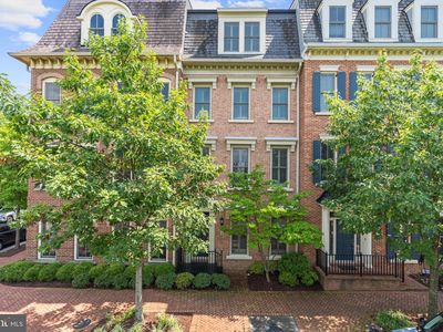 1868 Carpenter Rd, Alexandria, VA, 22314