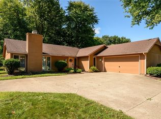 21945 Little Brook Way, Strongsville, OH