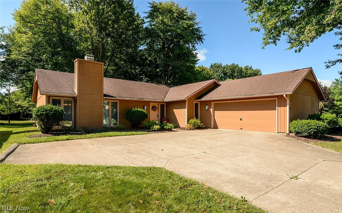 21945 Little Brook Way photo 1
