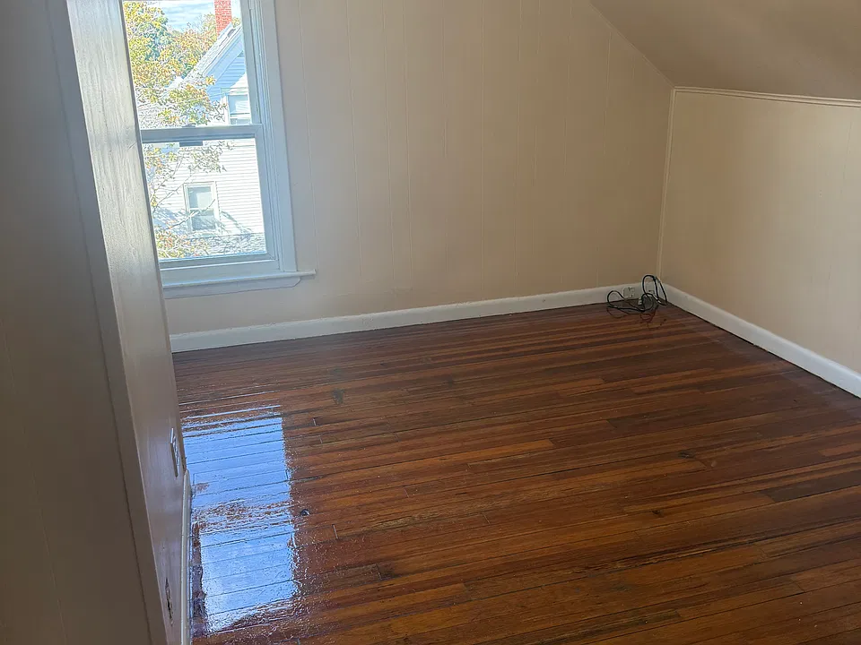 23 Lexington St #3
