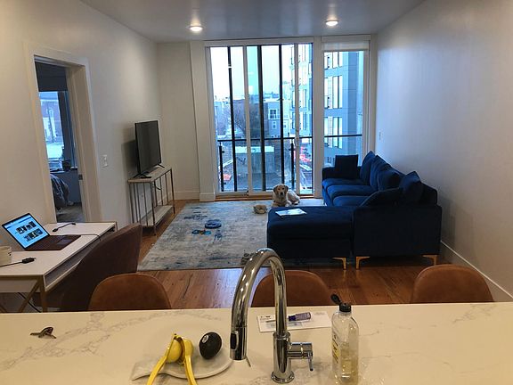 4th image of 236 W Thompson St Unit B306