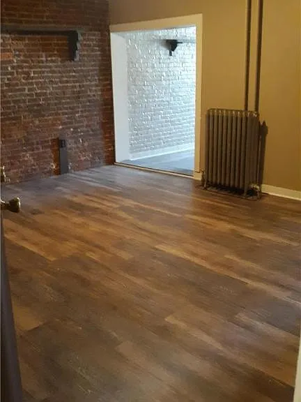 228 W 3rd St — Photo 3