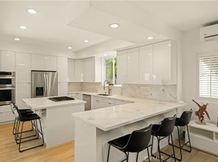 2406 Huntington Ln #B, Redondo Beach, CA 90278
