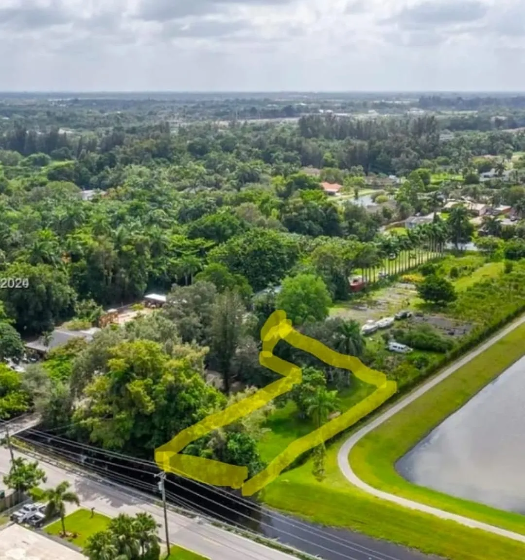 1 bed, $3,990 — Photo 1