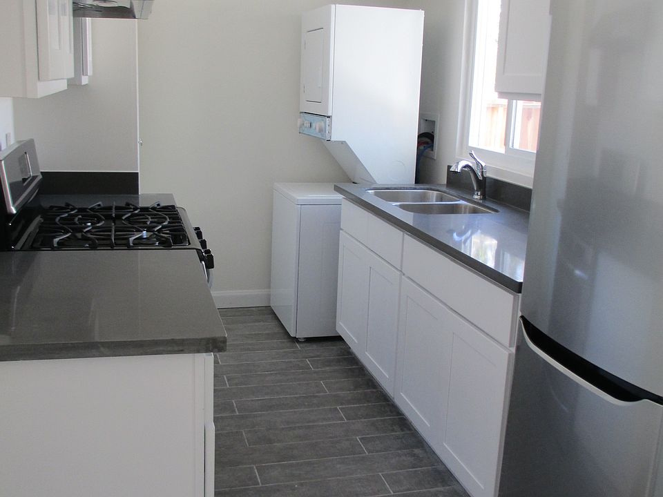 1st image of 1969 Euclid Ave APT 2