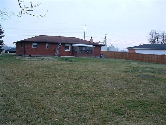 4th image of 1601 Lammes Ln