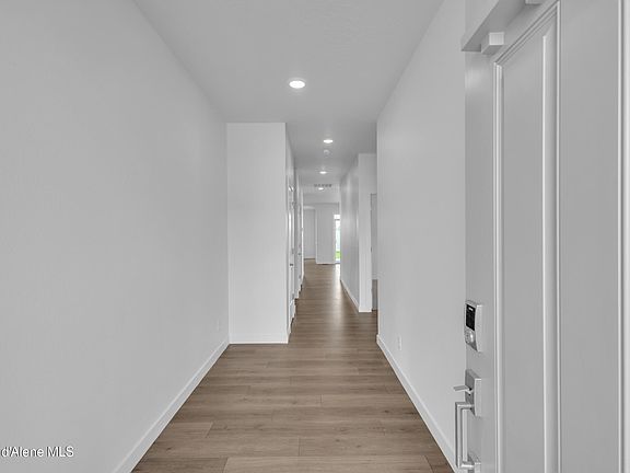 4th image of 6915 N Coeur Terre Blvd