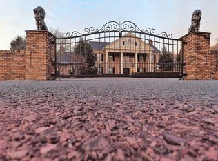 250 Robin Hill Rd, Paintsville, KY 41240