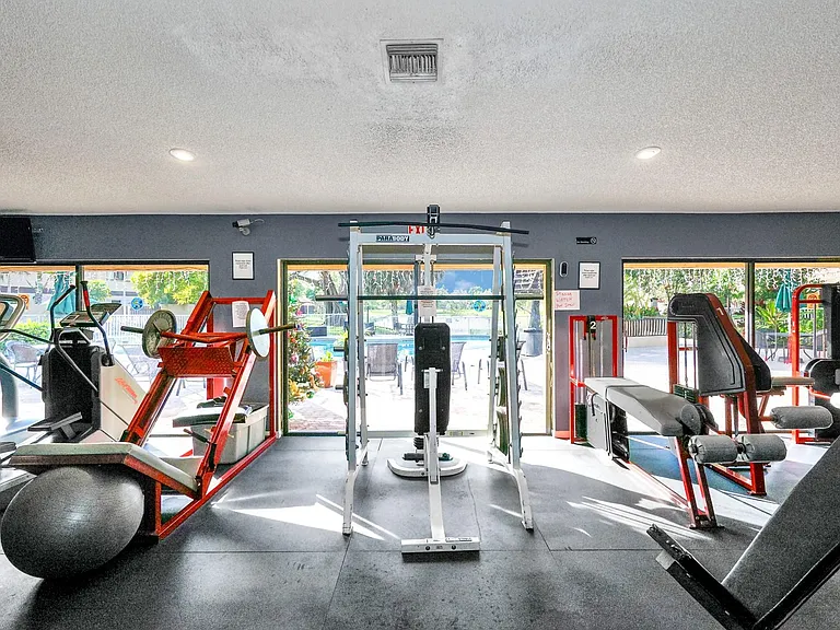 3090 S Oakland Forest Dr #1901 — Photo 20