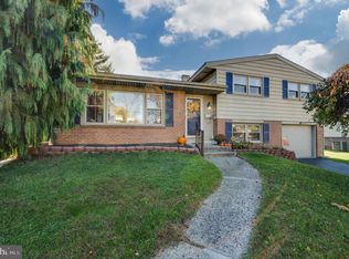 118 Octagon Ave, Sinking Spring, PA 19608