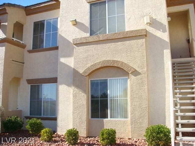 1st image of 3400 Cabana Dr Unit 2081