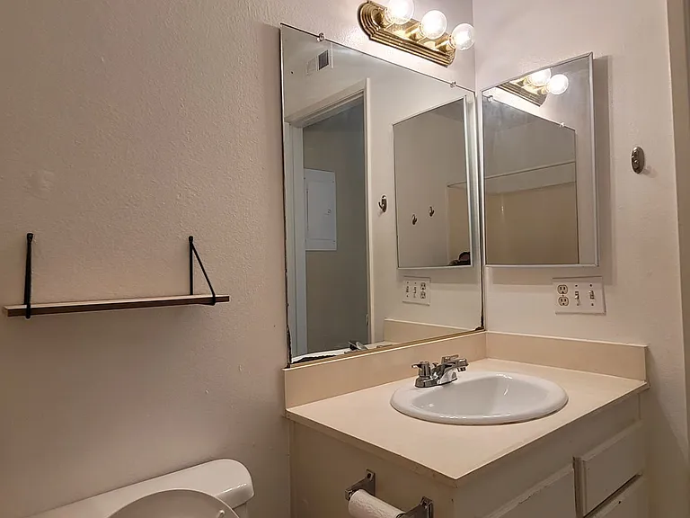 1017 Quiet Creek Ln — Photo 14
