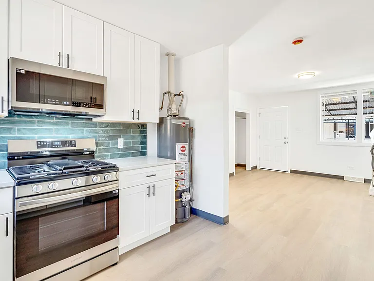 4851 W 11th Ave — Photo 8