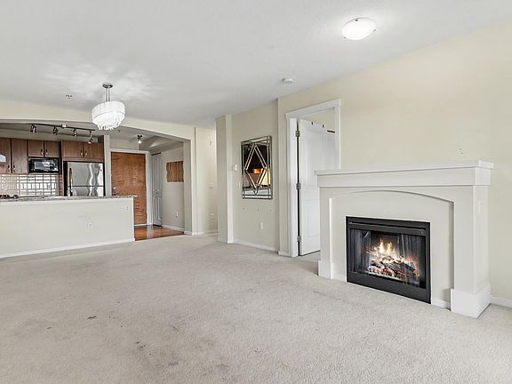 5th image of 3082 Dayanee Springs Blvd #201
