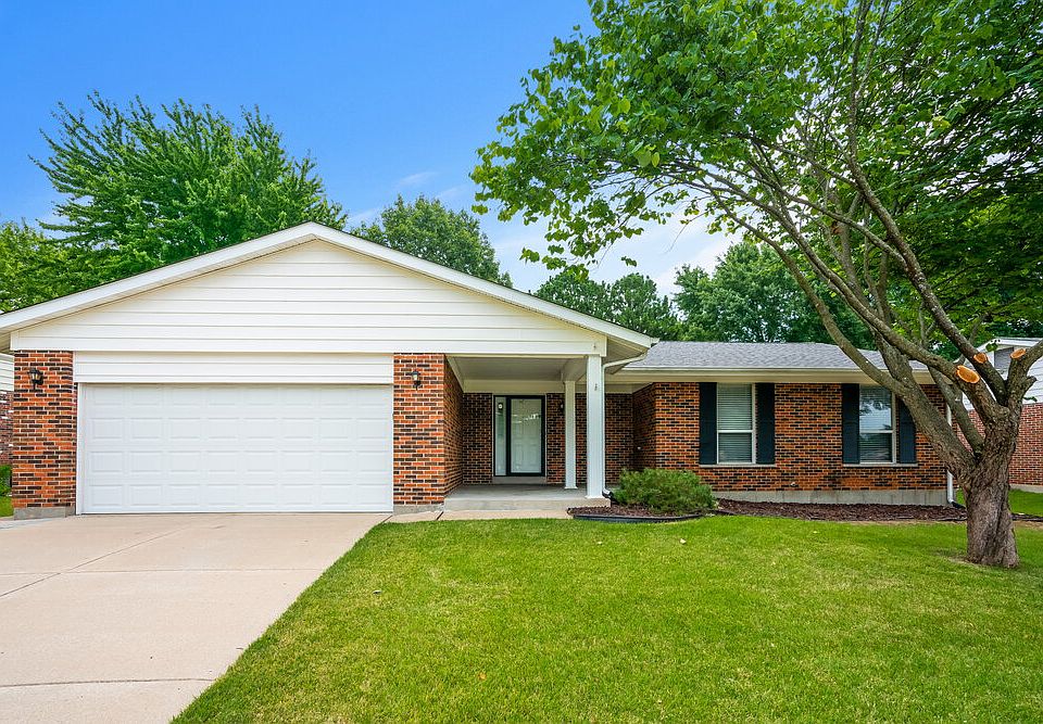 1st image of 4131 Les Cherbourg Ln
