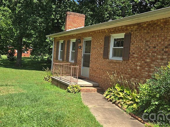 2nd image of 2553 Hickory Hwy #2