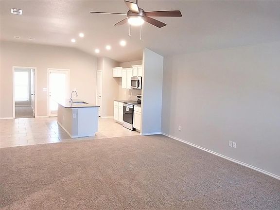 3rd image of 3712 Prentiss Ave