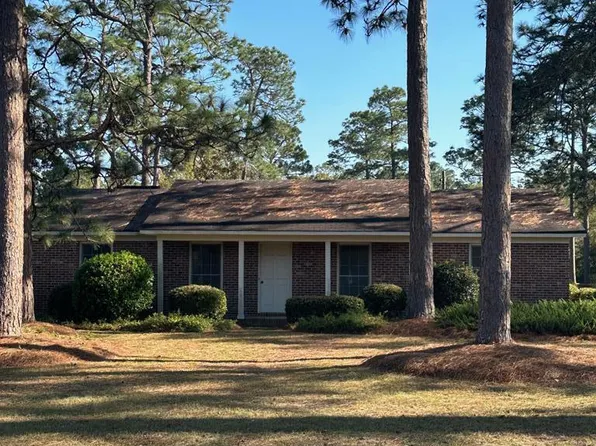 115 1st Rd, Hazlehurst, GA 31539