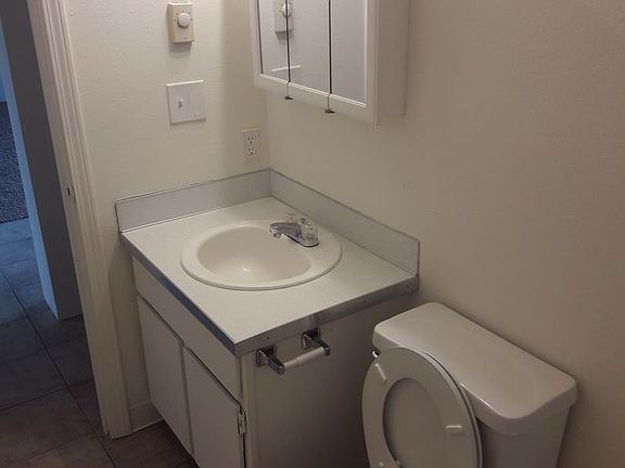 5th image of 944-972 33rd Ave #33