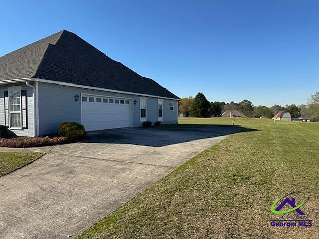 217 Waterford Dr — Photo 4