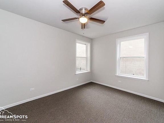2nd image of 4620 S Lake Park Ave APT 3W