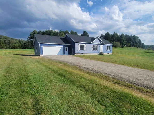 146 Abenaki Loop, Lyndon, VT 05851