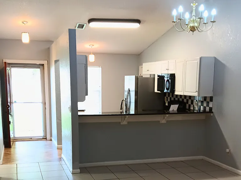3748 Gatewood Dr — Photo 3