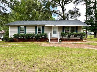 202 Windmill Cir, Greenwood, SC 29646