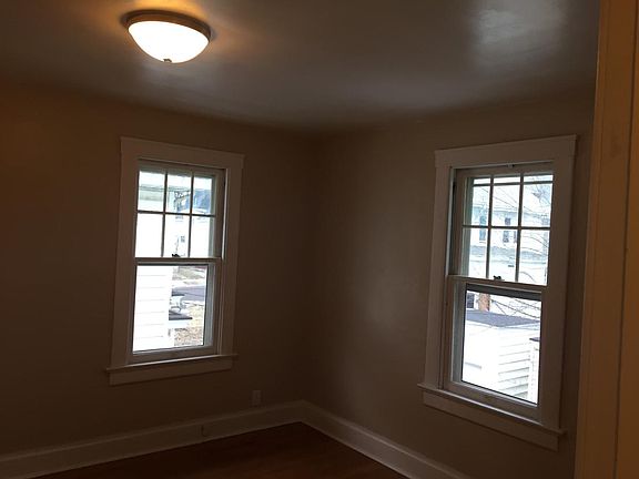 5th image of 1810 N Indiana Ave