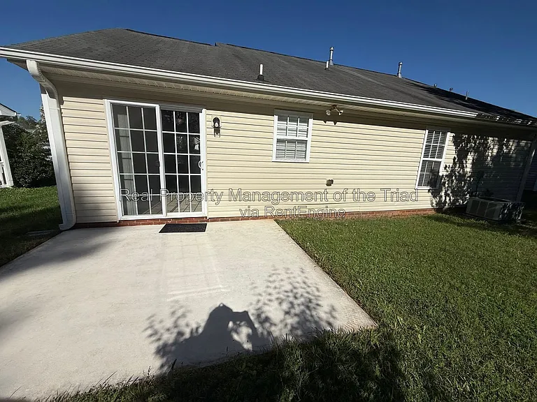 5817 Huckleberry Ct — Photo 14