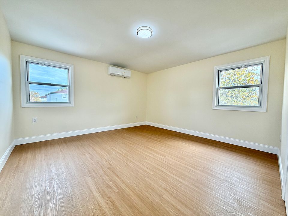 1st image of 1061 Arden Ave #2