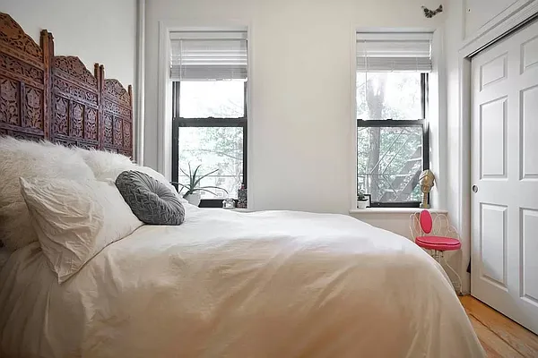 Rented by Charney Real Estate LLC | media 27