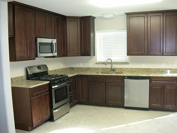 2nd image of 627 Newberry Dr